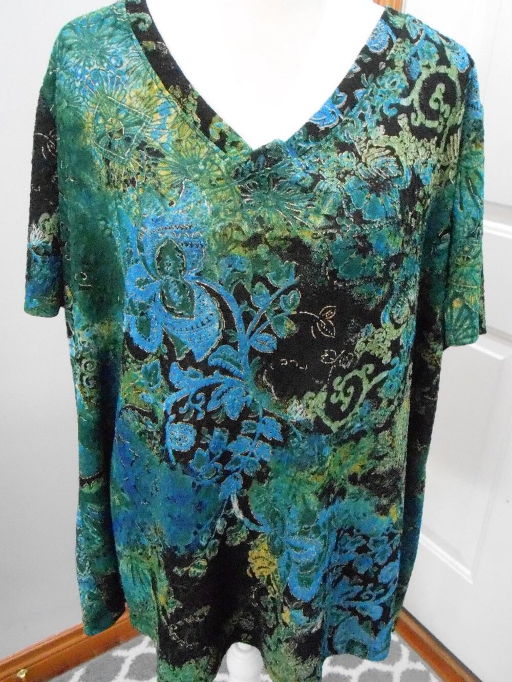 Women's Blue Green Black Floral V Neck Short Sleeve Blouse Gold Accents Size-2XL
